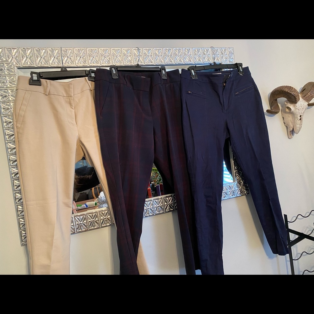 Women’s dress pant bundle. Size 6/8.